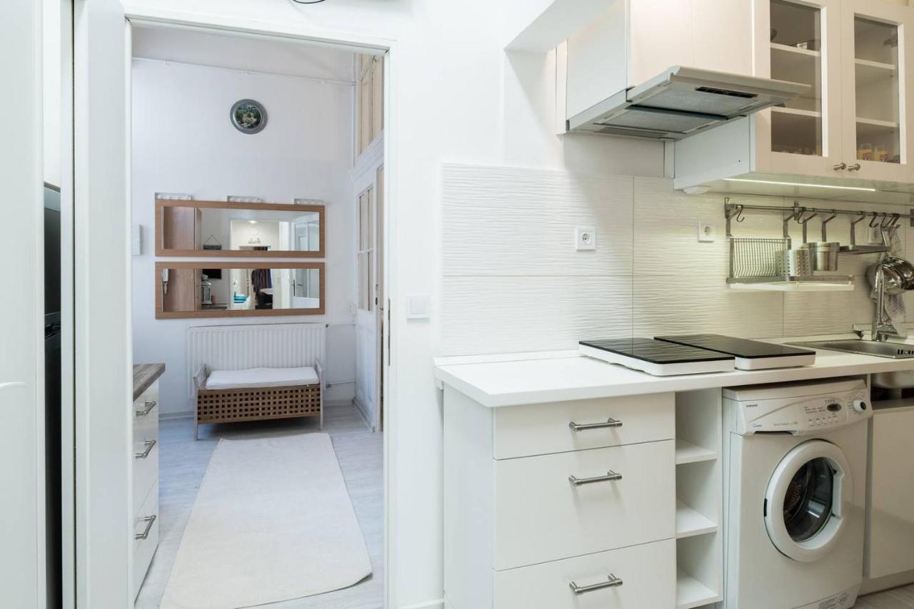 Cosy And Central Apartment With 4 Bedrooms And A/C Budapest Ngoại thất bức ảnh