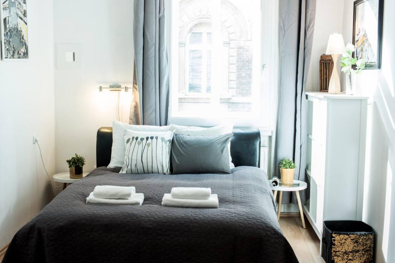 Cosy And Central Apartment With 4 Bedrooms And A/C Budapest Ngoại thất bức ảnh