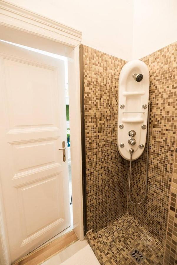 Cosy And Central Apartment With 4 Bedrooms And A/C Budapest Ngoại thất bức ảnh